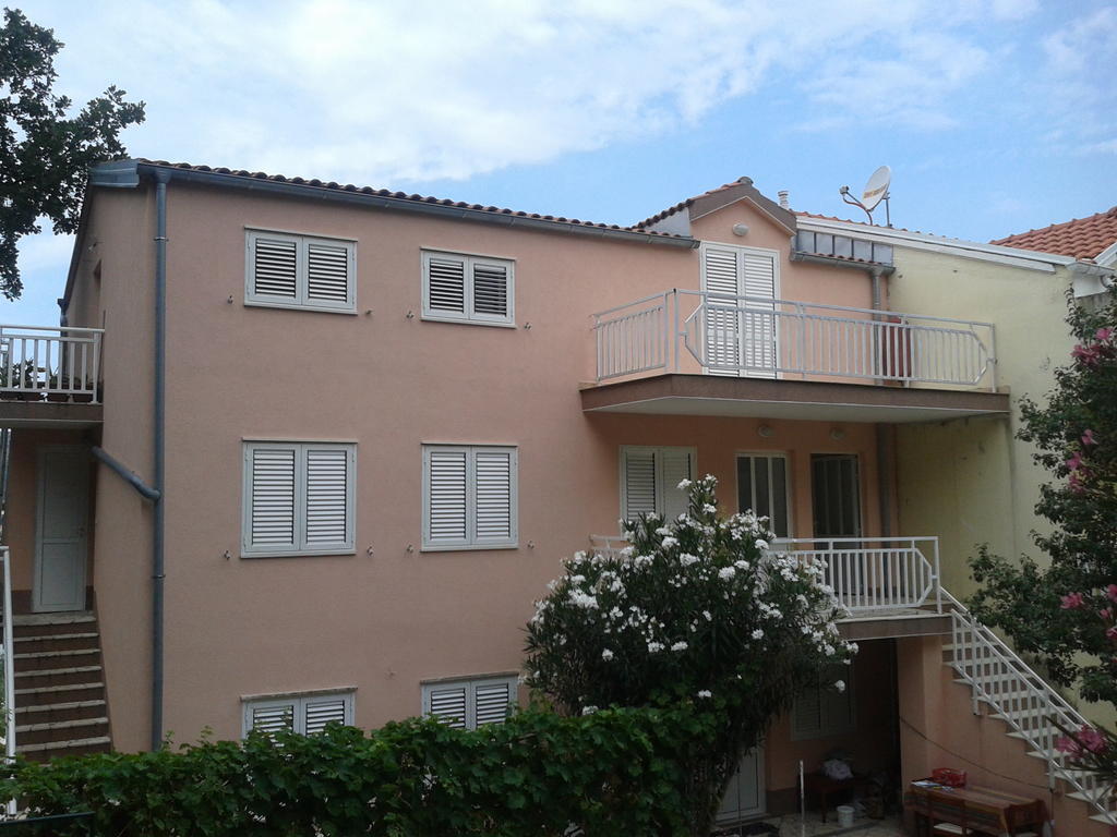 Apartments Loncarevic 슬라노 외부 사진