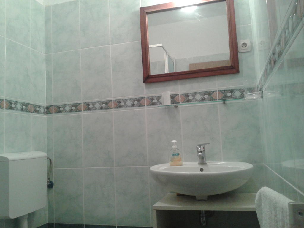 Apartments Loncarevic 슬라노 객실 사진